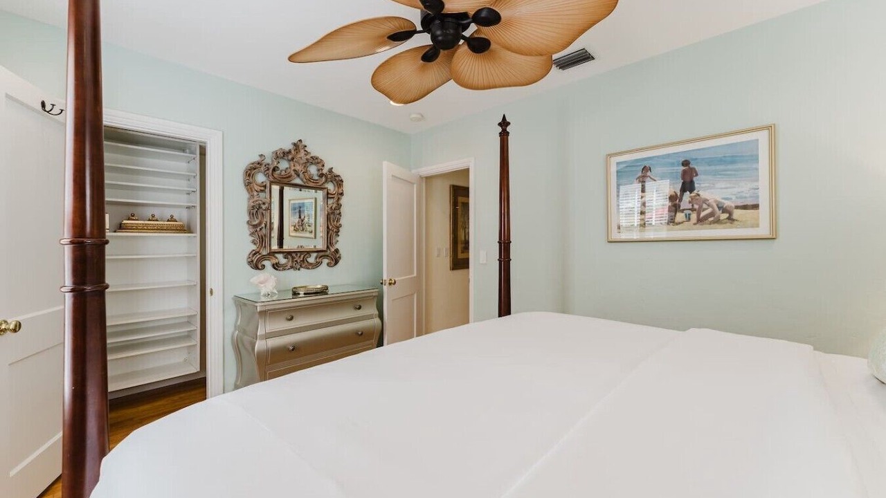 Photo of Bedroom in Grandview Heights
