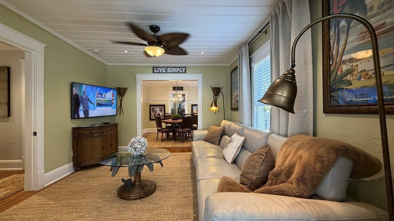Photo of Livingroom in Grandview Heights
