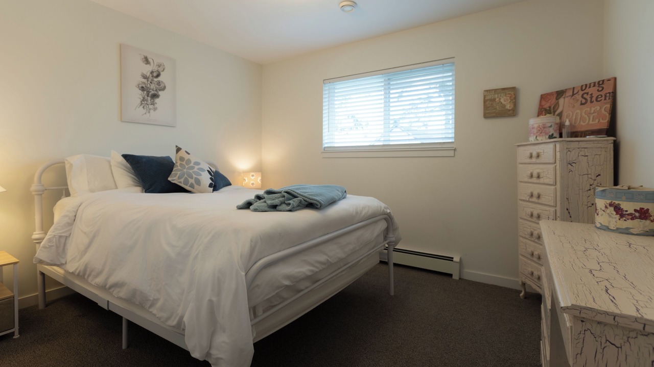 Photo of Bedroom in Metro Vancouver Regional District