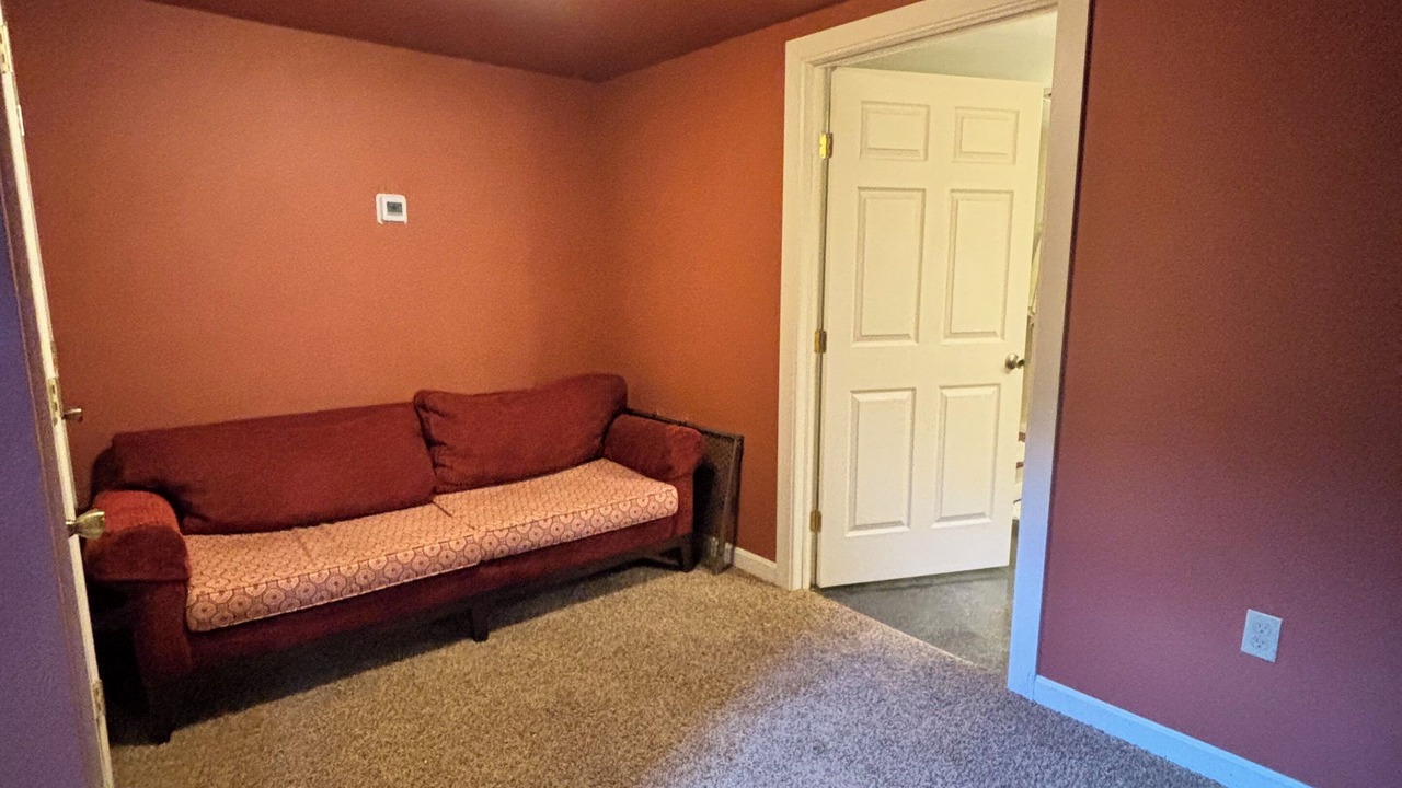Photo of Livingroom in New Haven