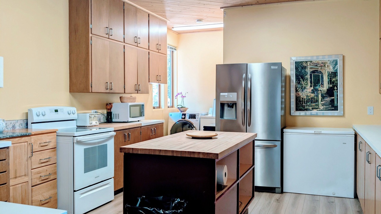 Photo of Kitchen in Regional District of Nanaimo