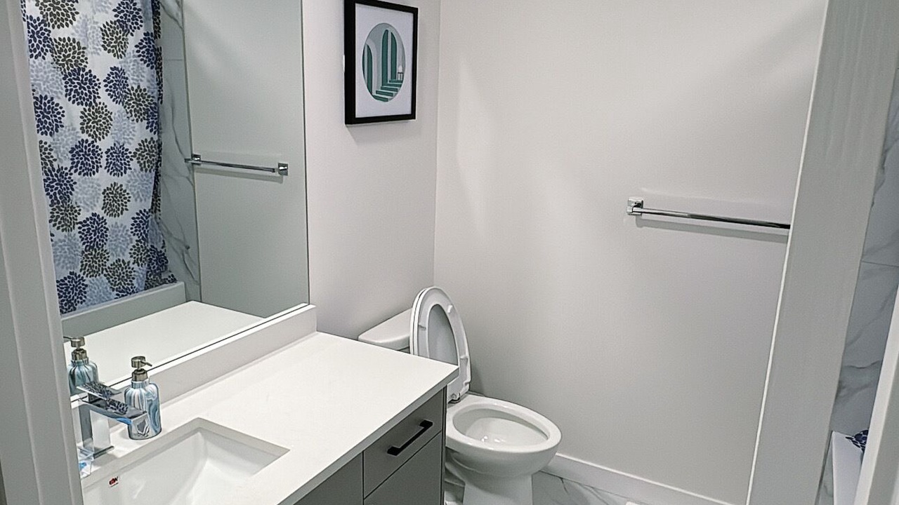 Photo of Bathroom in Division No. 11