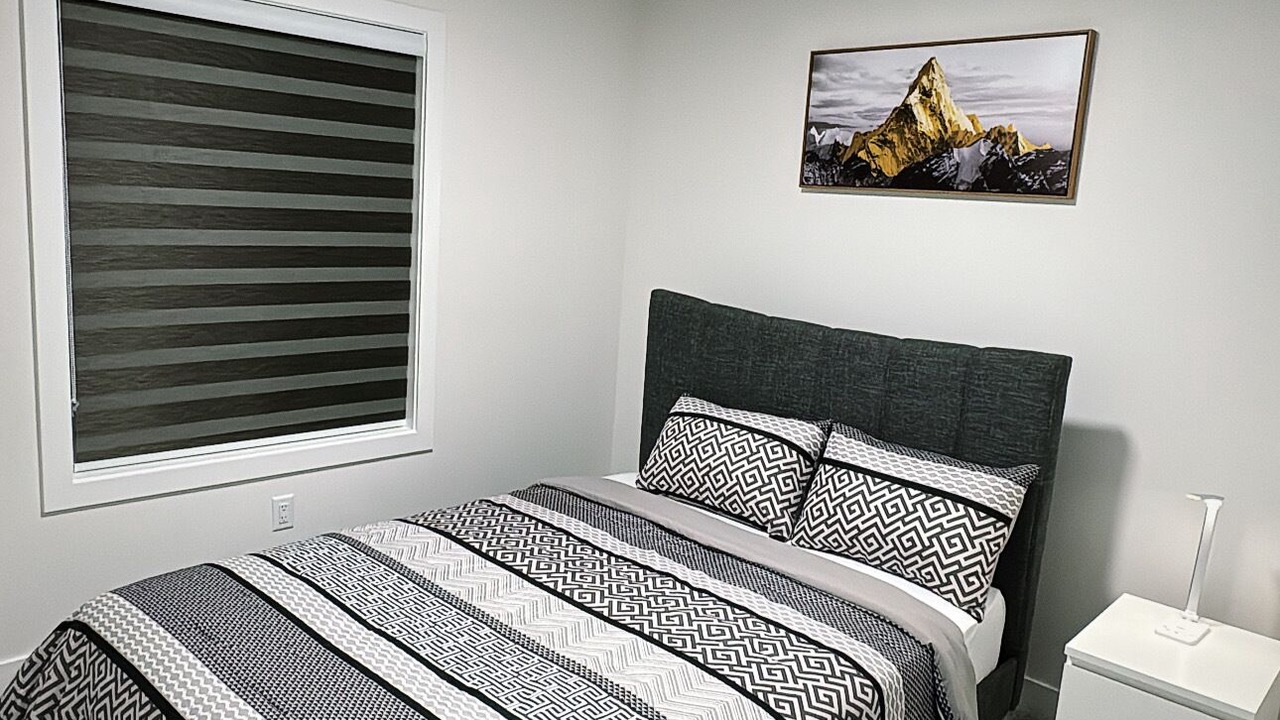 Photo of Bedroom in Division No. 11