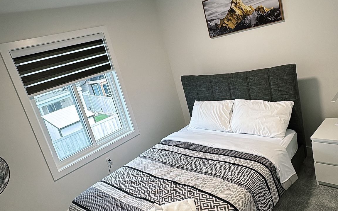 Photo of Bedroom in Division No. 11