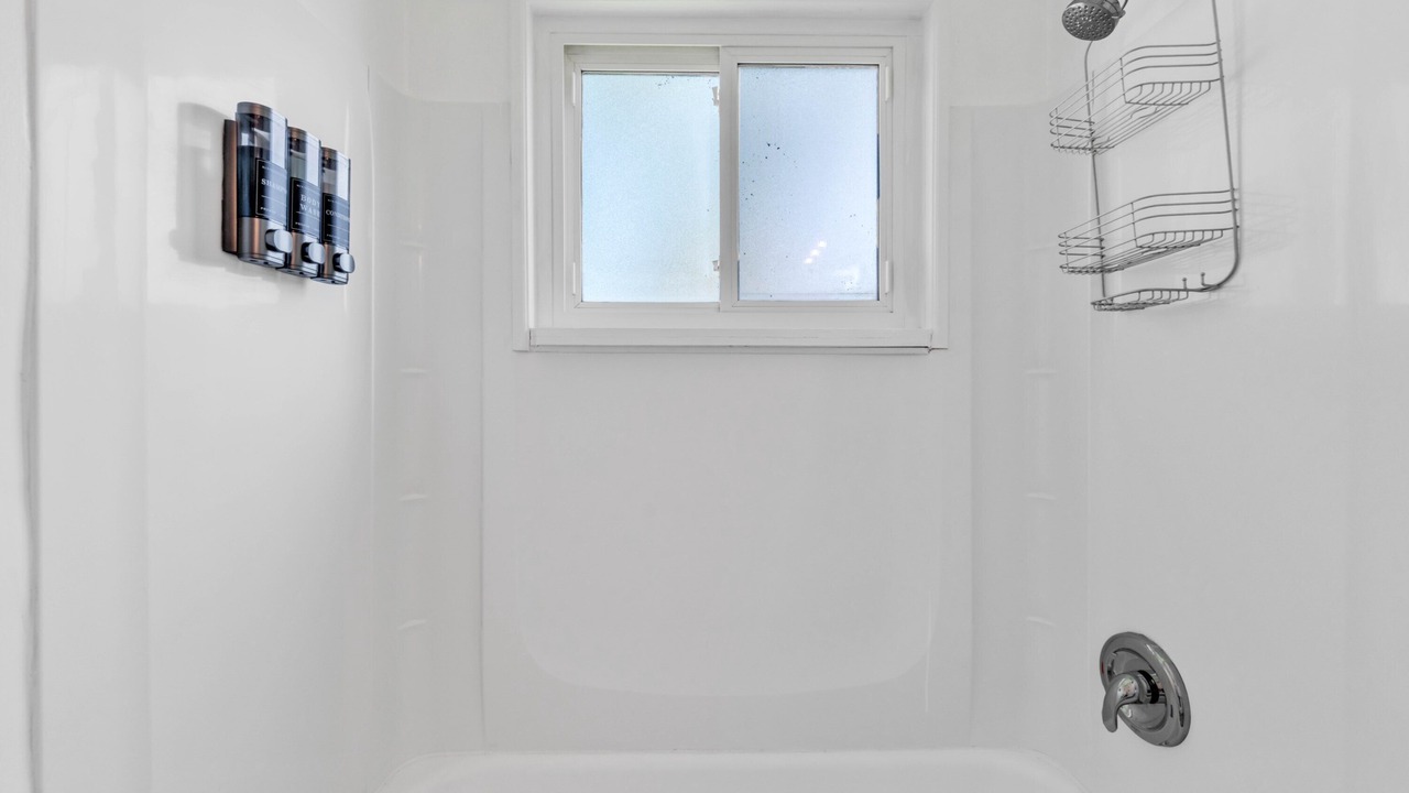 Photo of Bathroom in Lorain