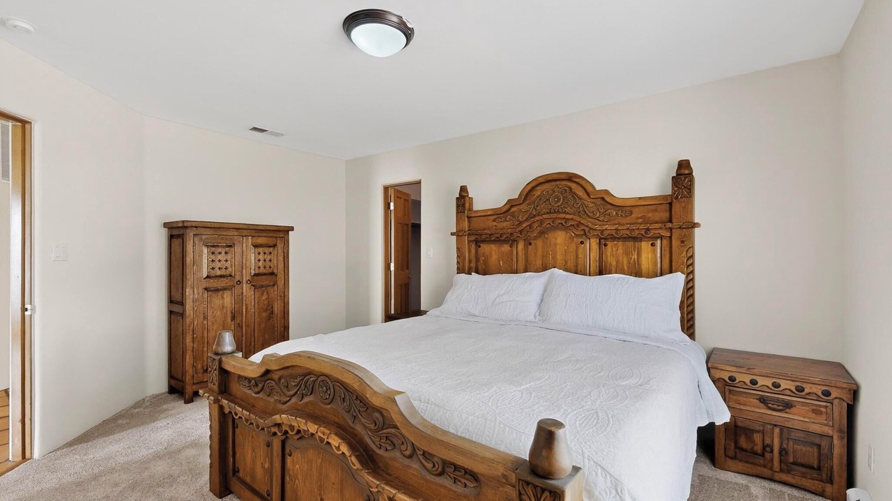 Photo of Bedroom in Placitas