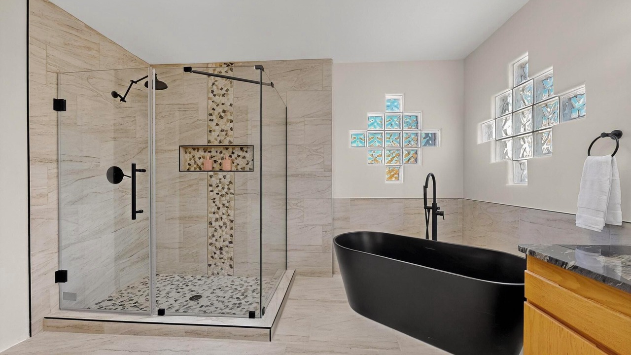 Photo of Bathroom in Placitas