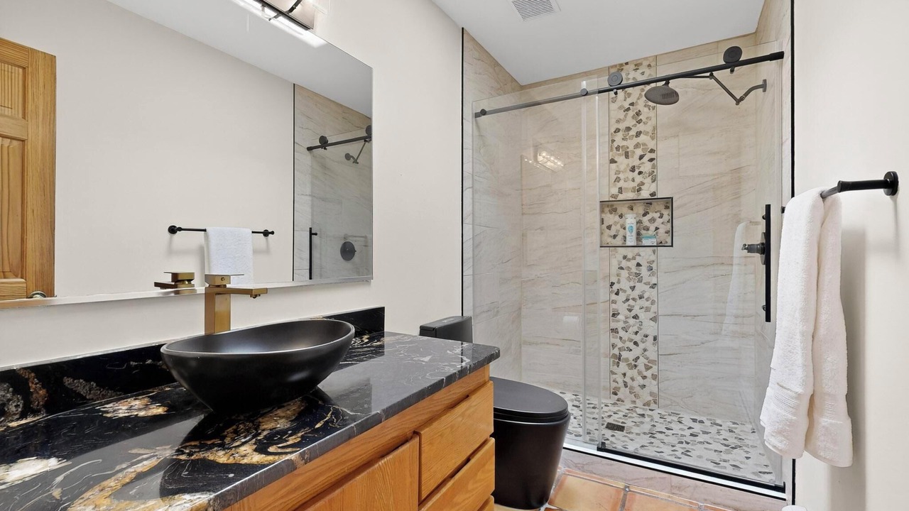Photo of Bathroom in Placitas