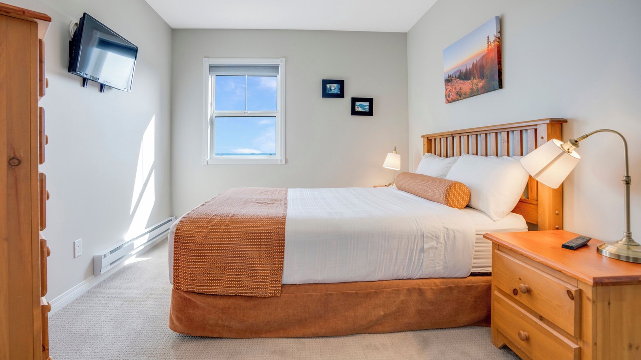 Photo of Bedroom in Silver Star Mountain