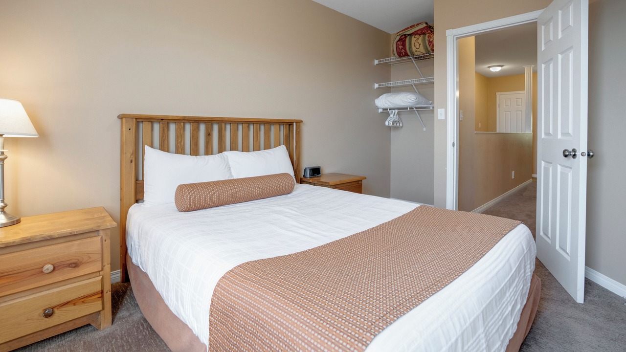Photo of Bedroom in Silver Star Mountain