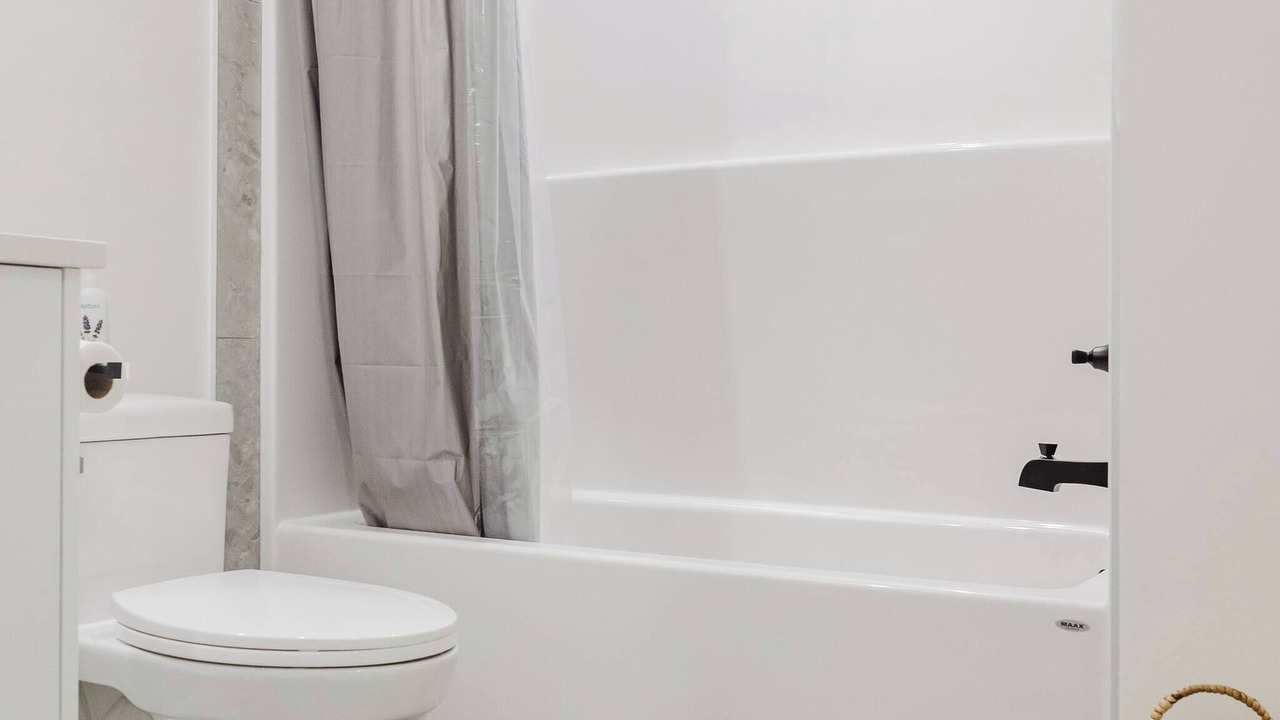 Photo of Bathroom in Leduc