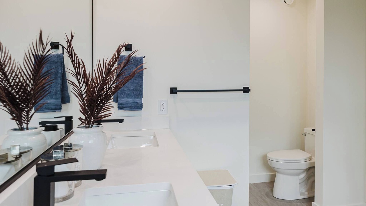 Photo of Bathroom in Leduc
