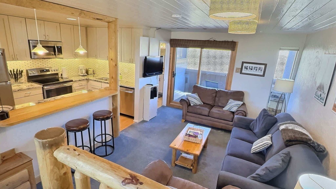 Photo of Livingroom in Mount Crested Butte