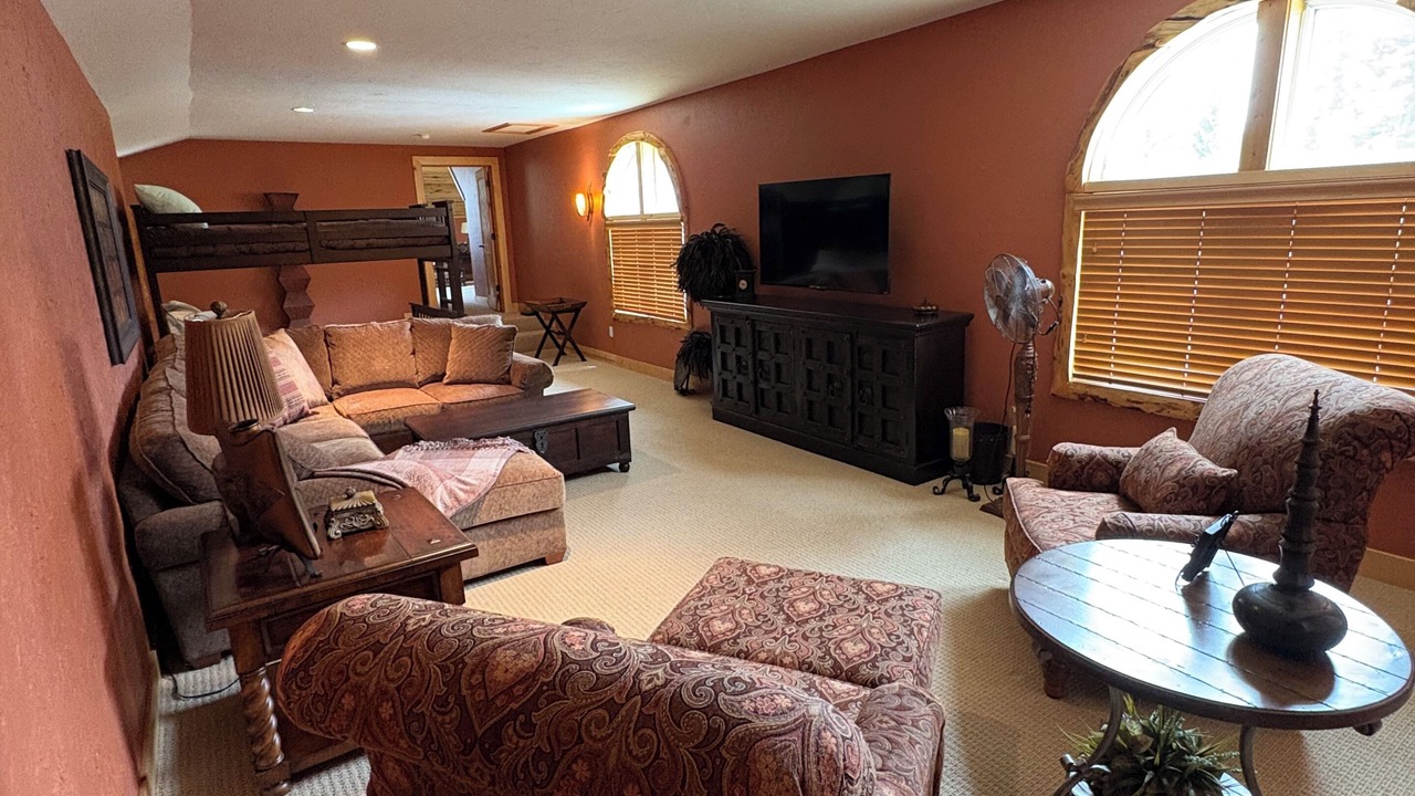 Photo of Livingroom in Whitepine