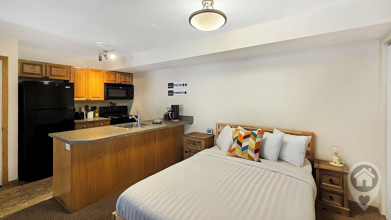 Photo of Bedroom in East Kootenay