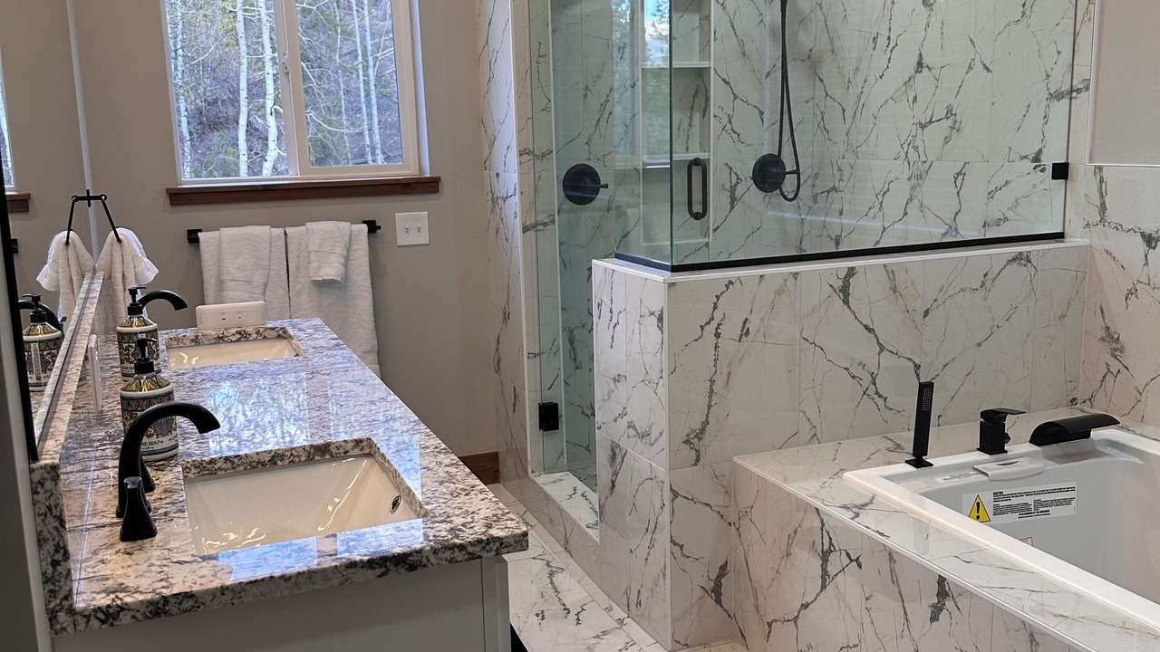 Photo of Bathroom in Twin Lakes