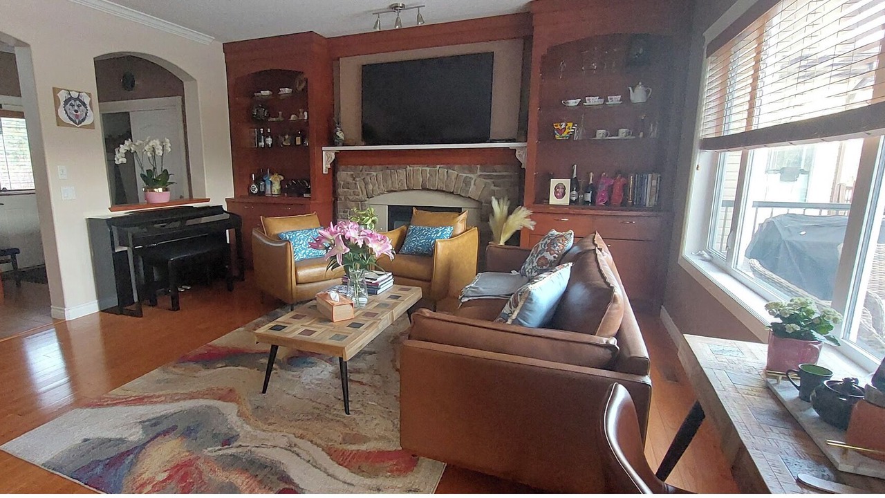 Photo of Livingroom in Cochrane