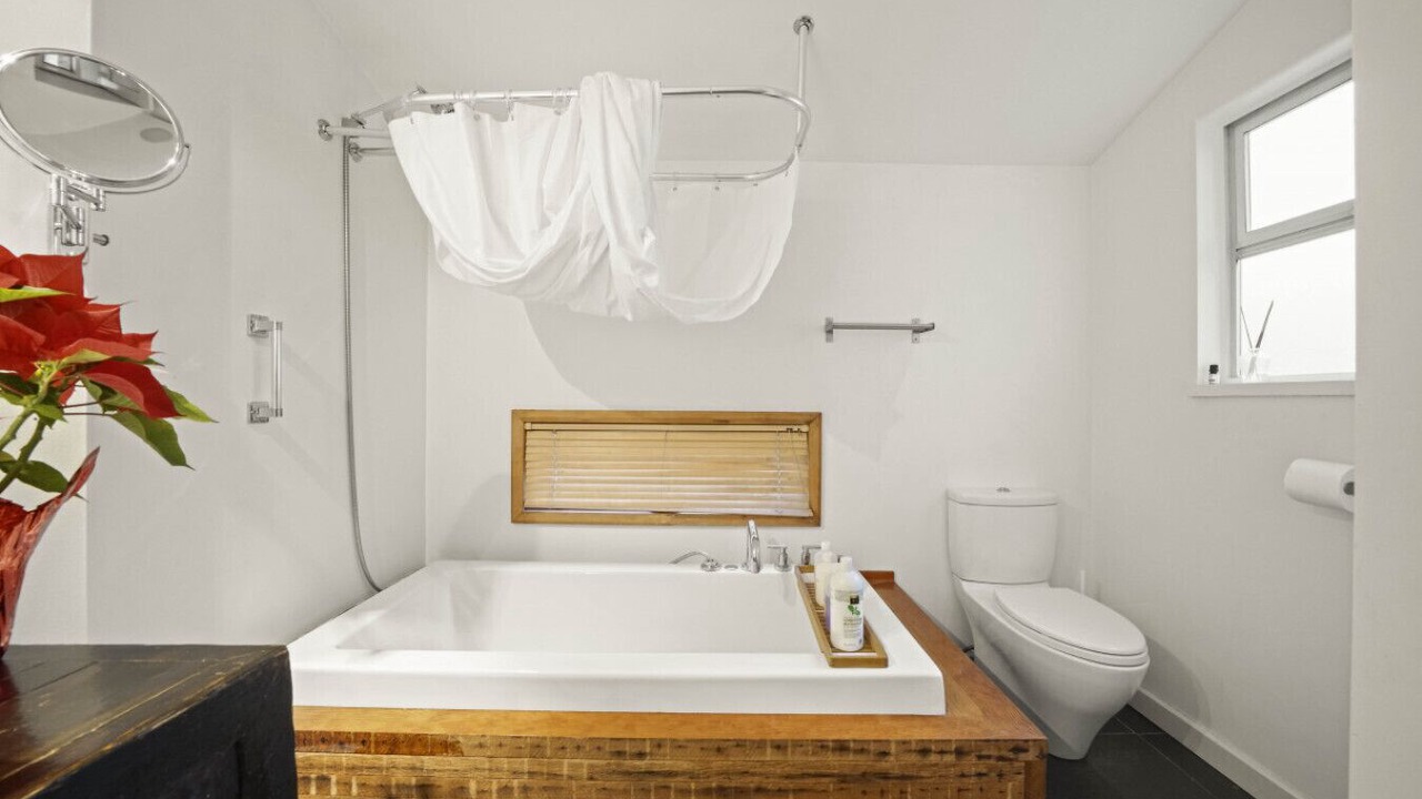 Photo of Bathroom in Downtown Eastside