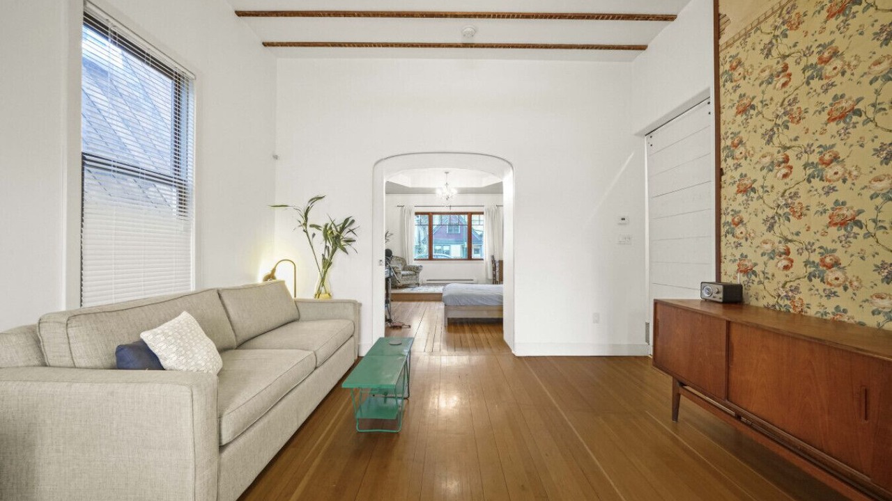 Photo of Livingroom in Downtown Eastside
