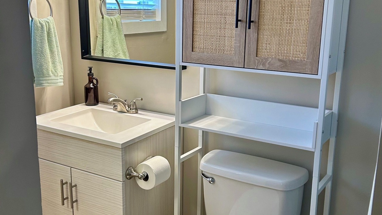 Photo of Bathroom in Red River