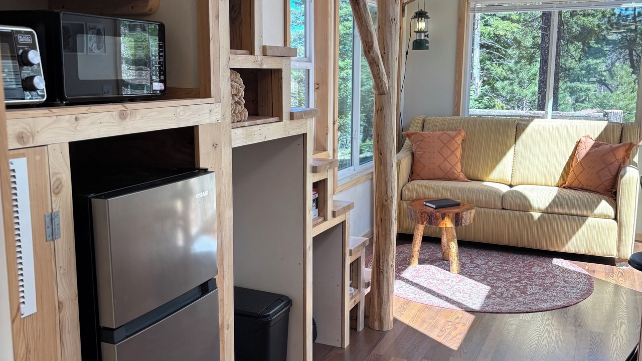 Photo of Livingroom in Howard
