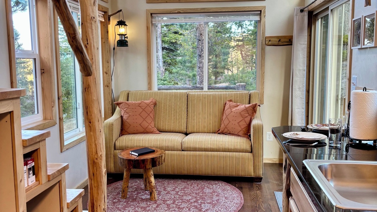 Photo of Livingroom in Howard
