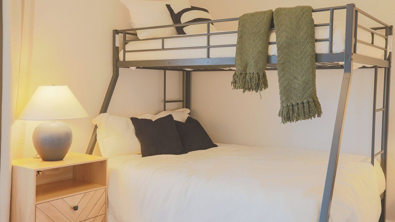 Photo of Bedroom in Malletts Bay