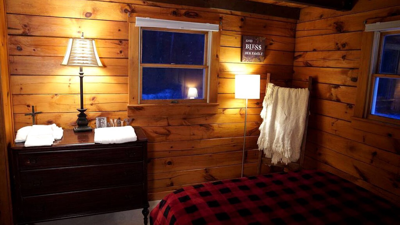 Photo of Bedroom in Bath
