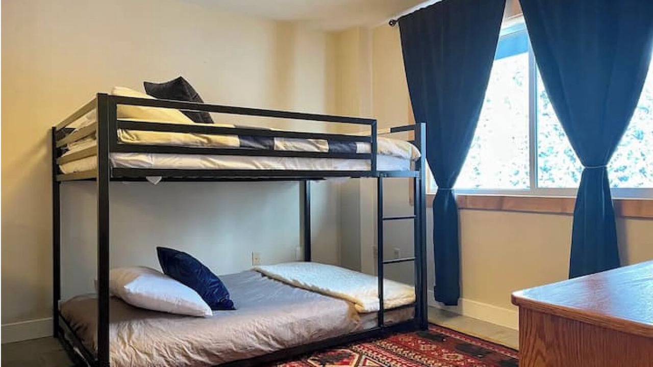 Photo of Bedroom in Okanagan-Similkameen