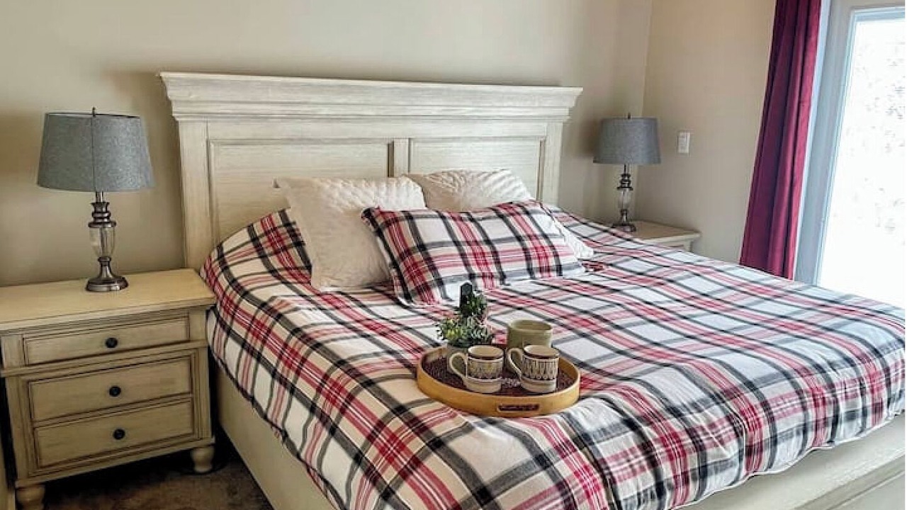 Photo of Bedroom in Okanagan-Similkameen