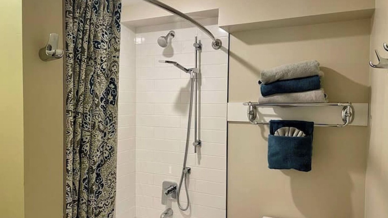 Photo of Bathroom in Okanagan-Similkameen