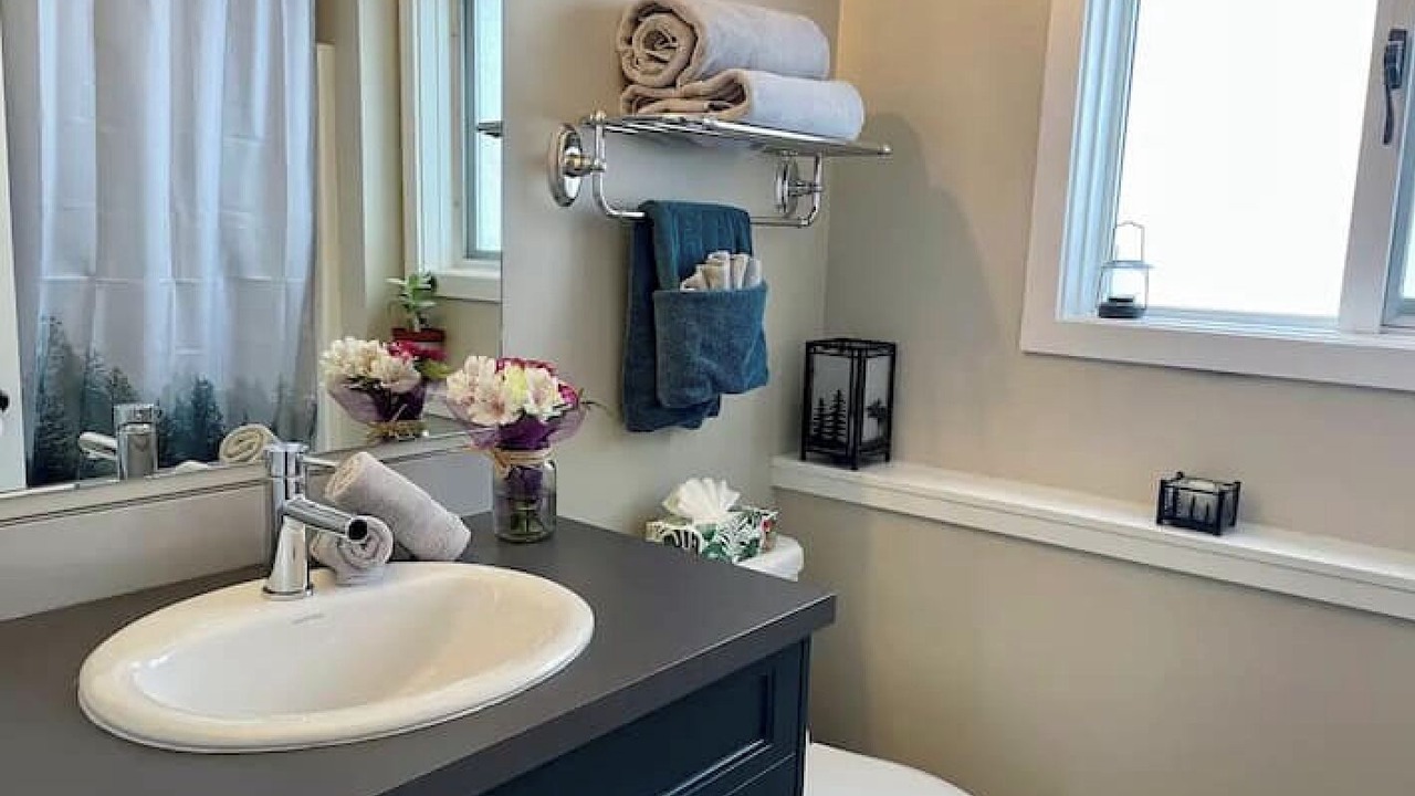 Photo of Bathroom in Okanagan-Similkameen