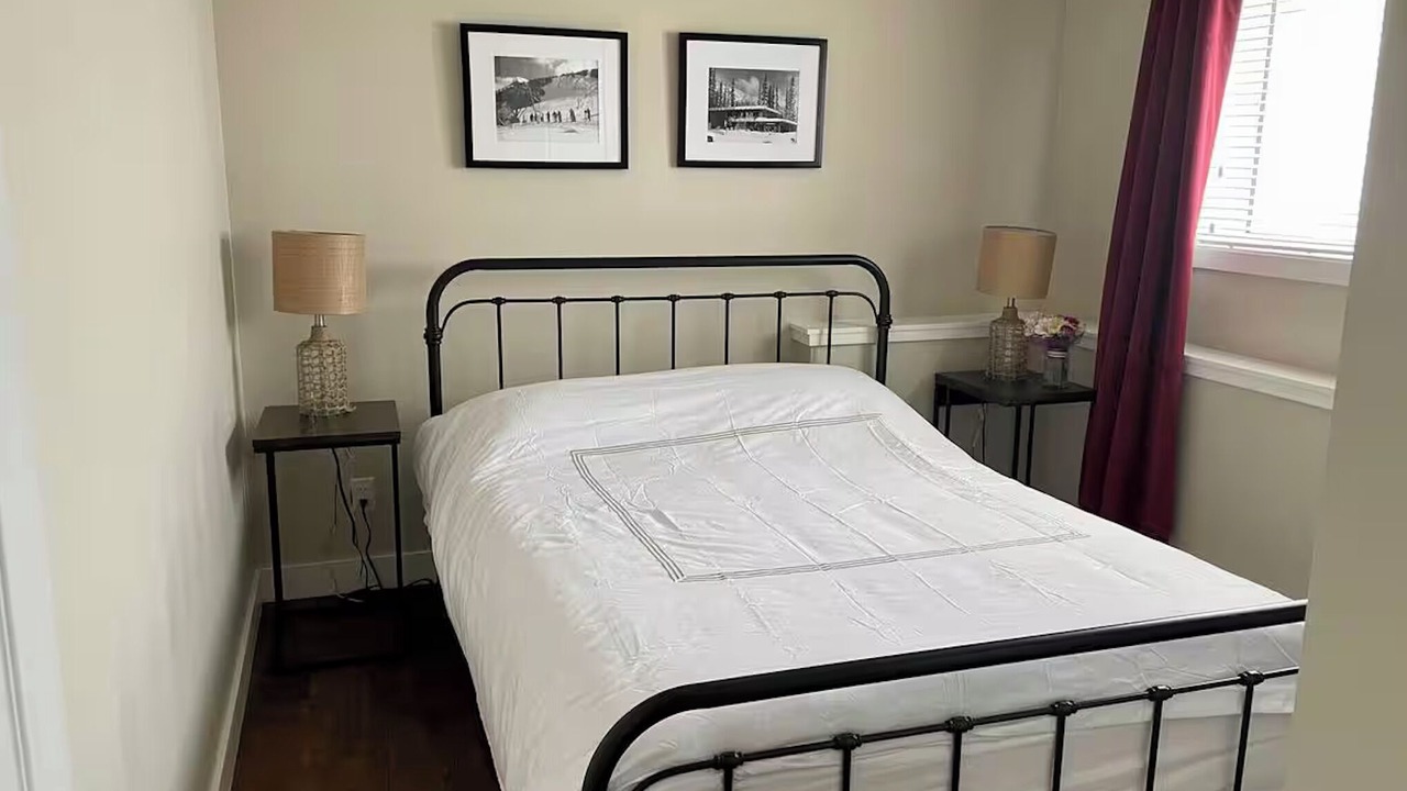 Photo of Bedroom in Okanagan-Similkameen