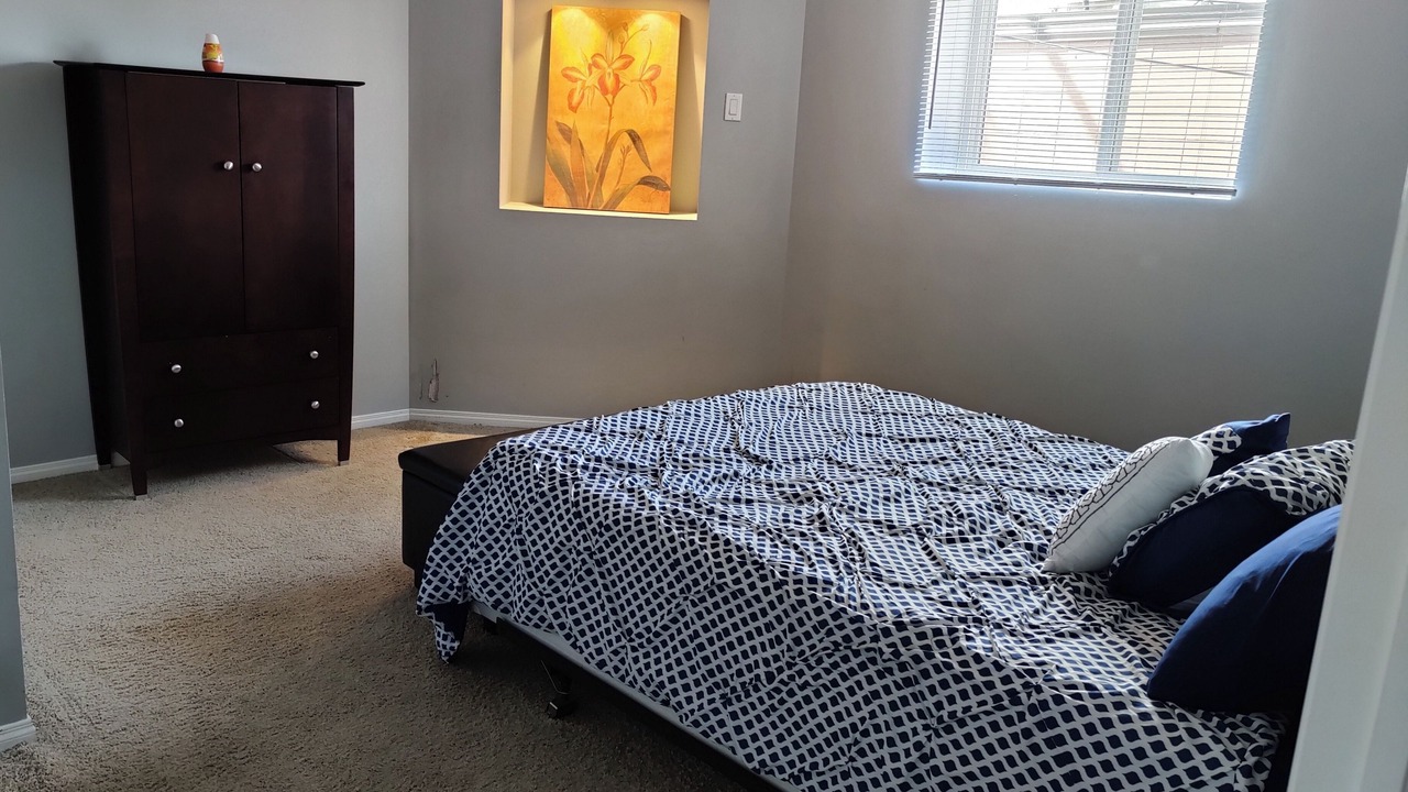 Photo of Bedroom in Fort Saskatchewan