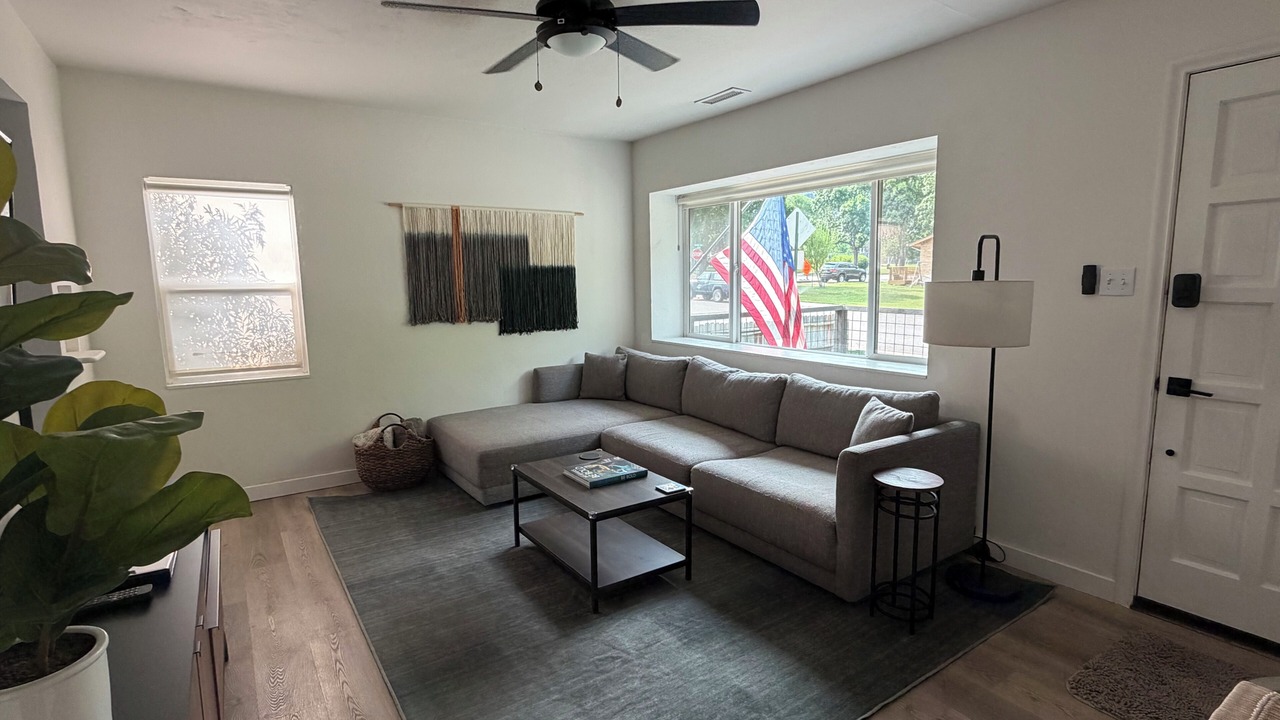 Photo of Livingroom in Glenwood Springs