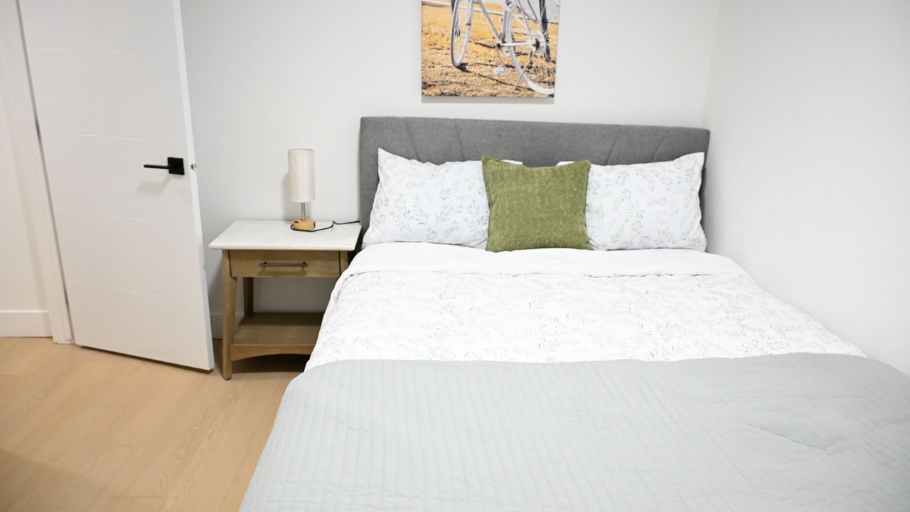 Photo of Bedroom in Leduc County