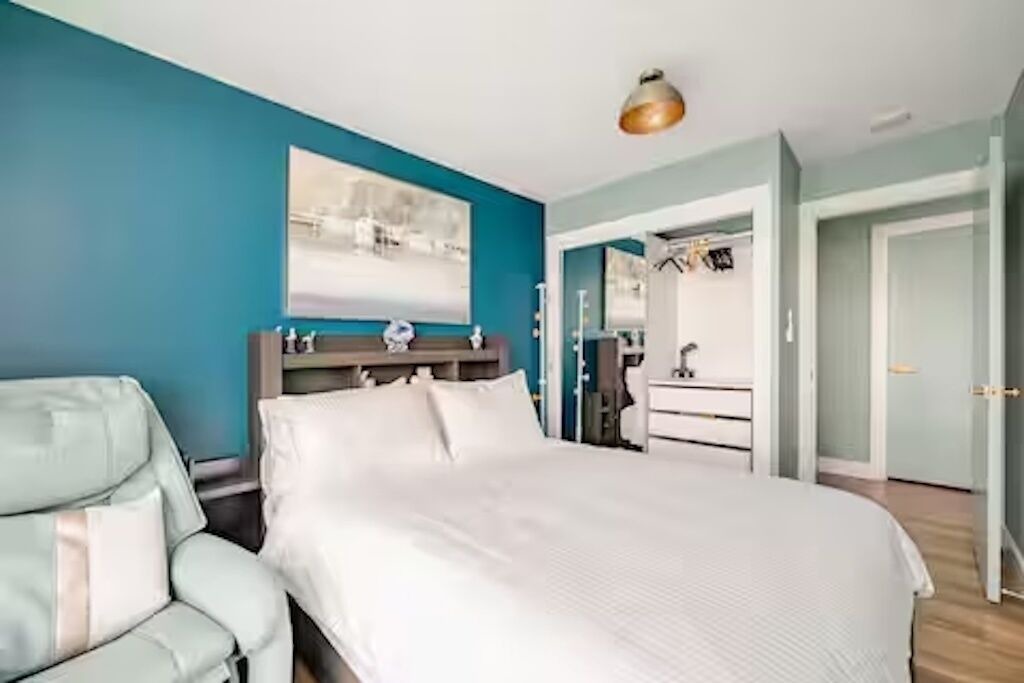 Photo of Bedroom in Central