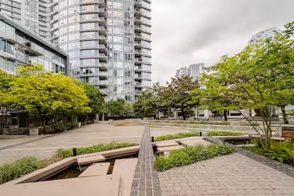 Photo of Outdoor in Central