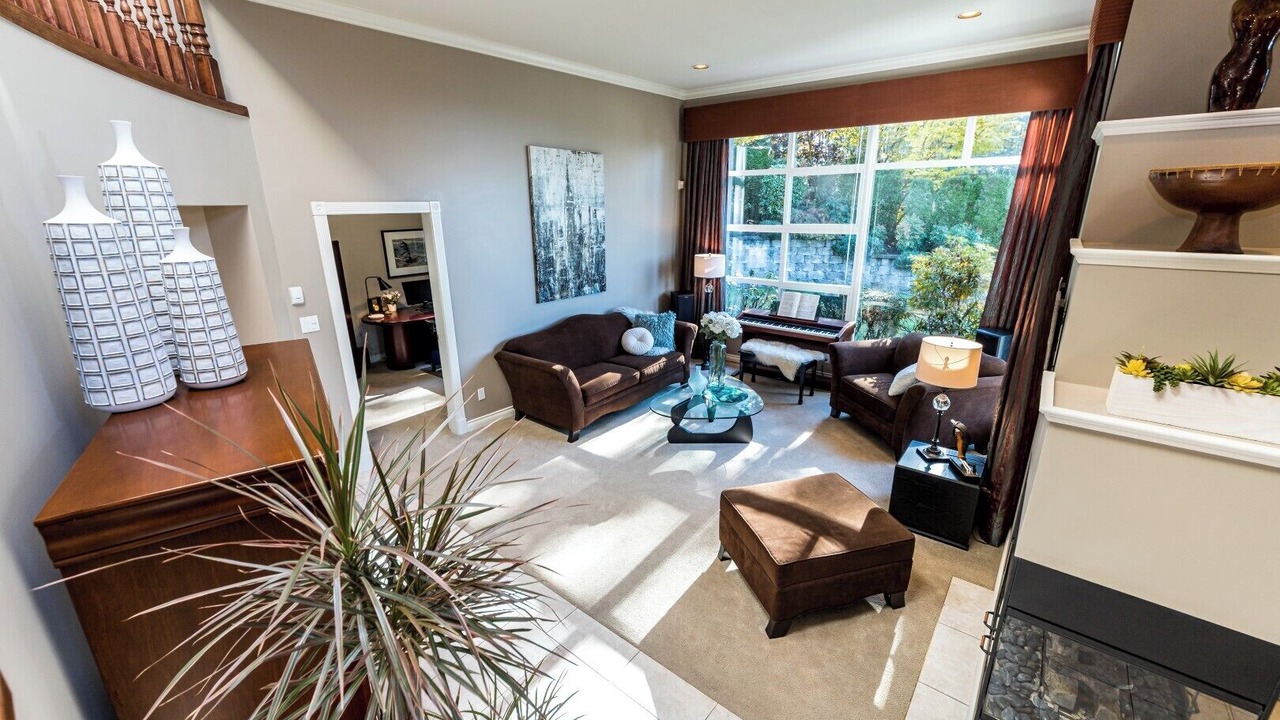 Photo of Livingroom in Upper Lonsdale