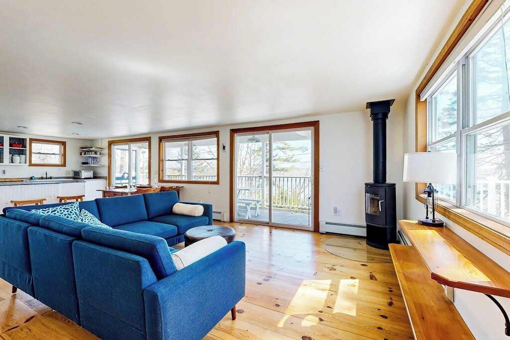 Photo of Livingroom in East Boothbay