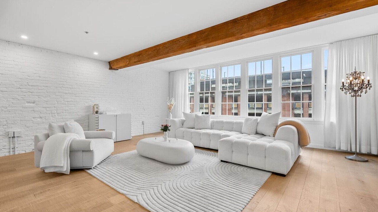 Photo of Livingroom in Chinatown