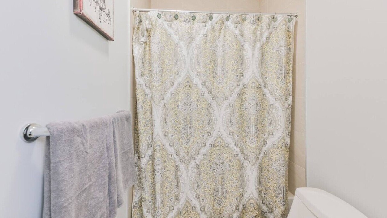 Photo of Bathroom in Sunalta
