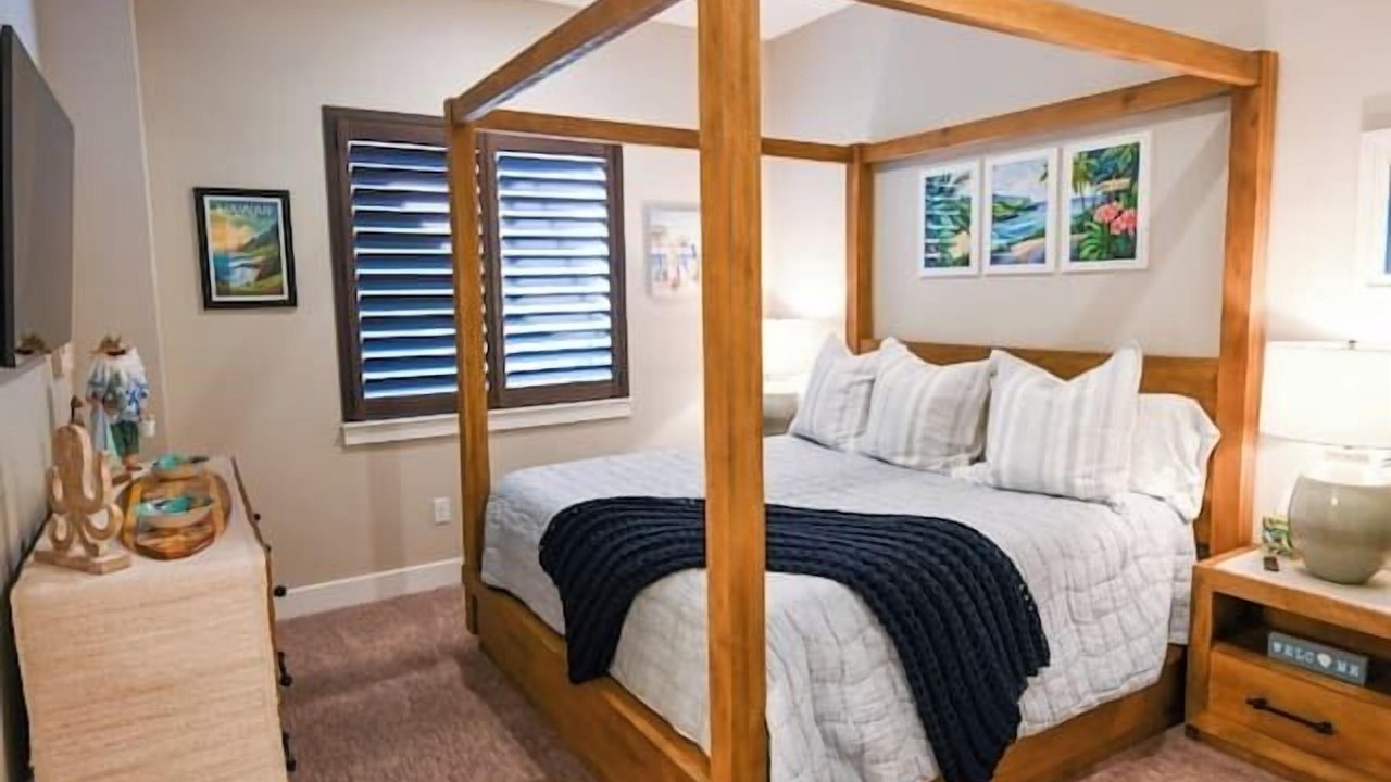 Photo of Bedroom in Castle Pines Village