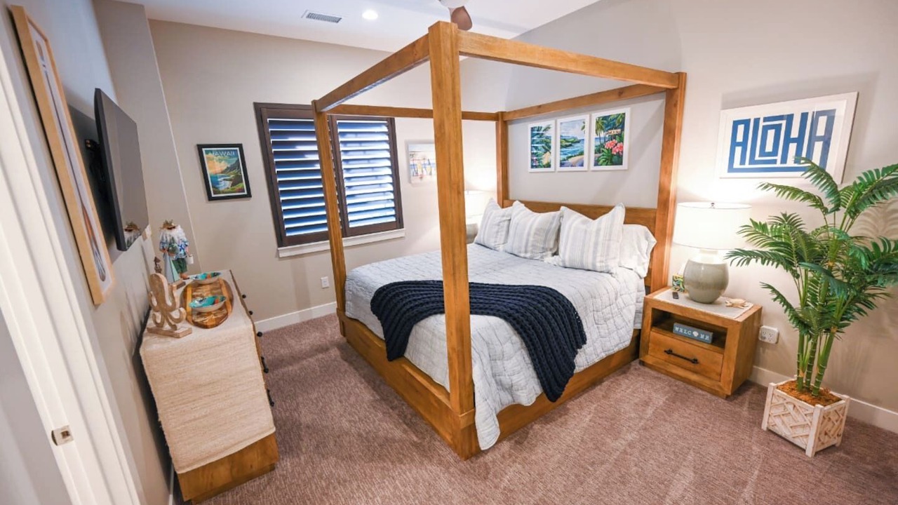 Photo of Bedroom in Castle Pines Village