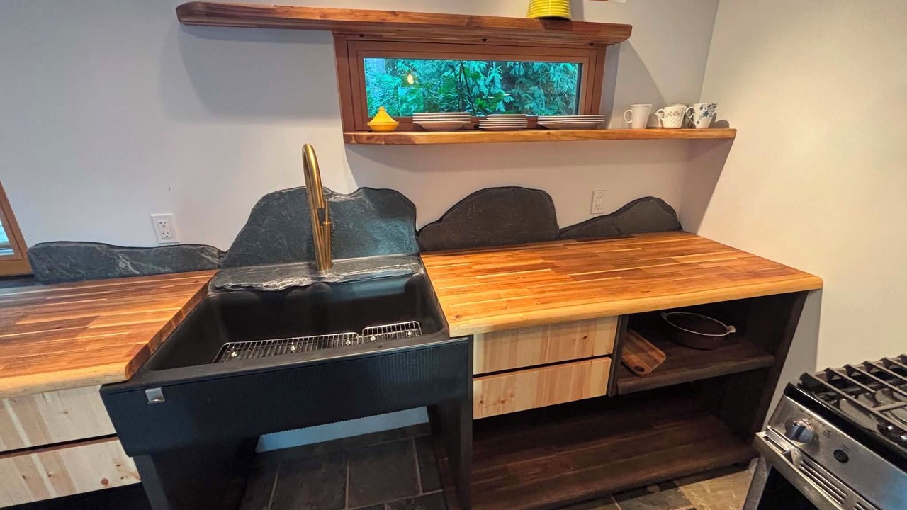 Photo of Kitchen in Duncan