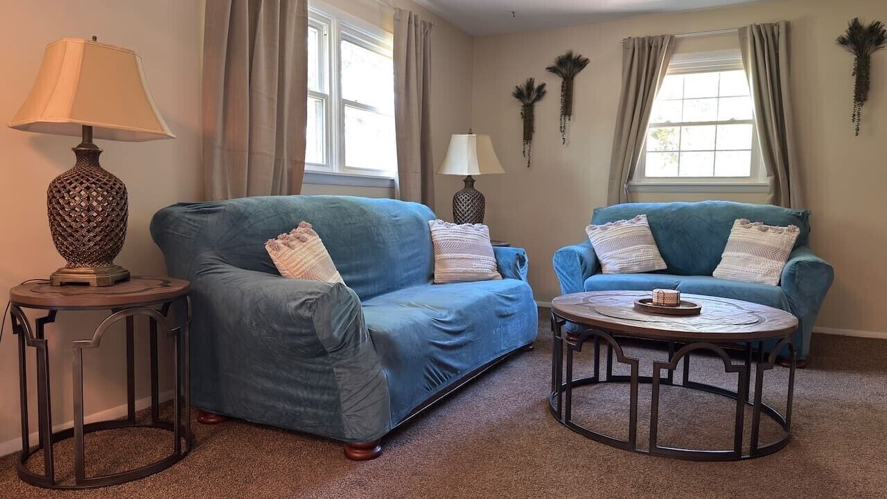 Photo of Livingroom in Avon