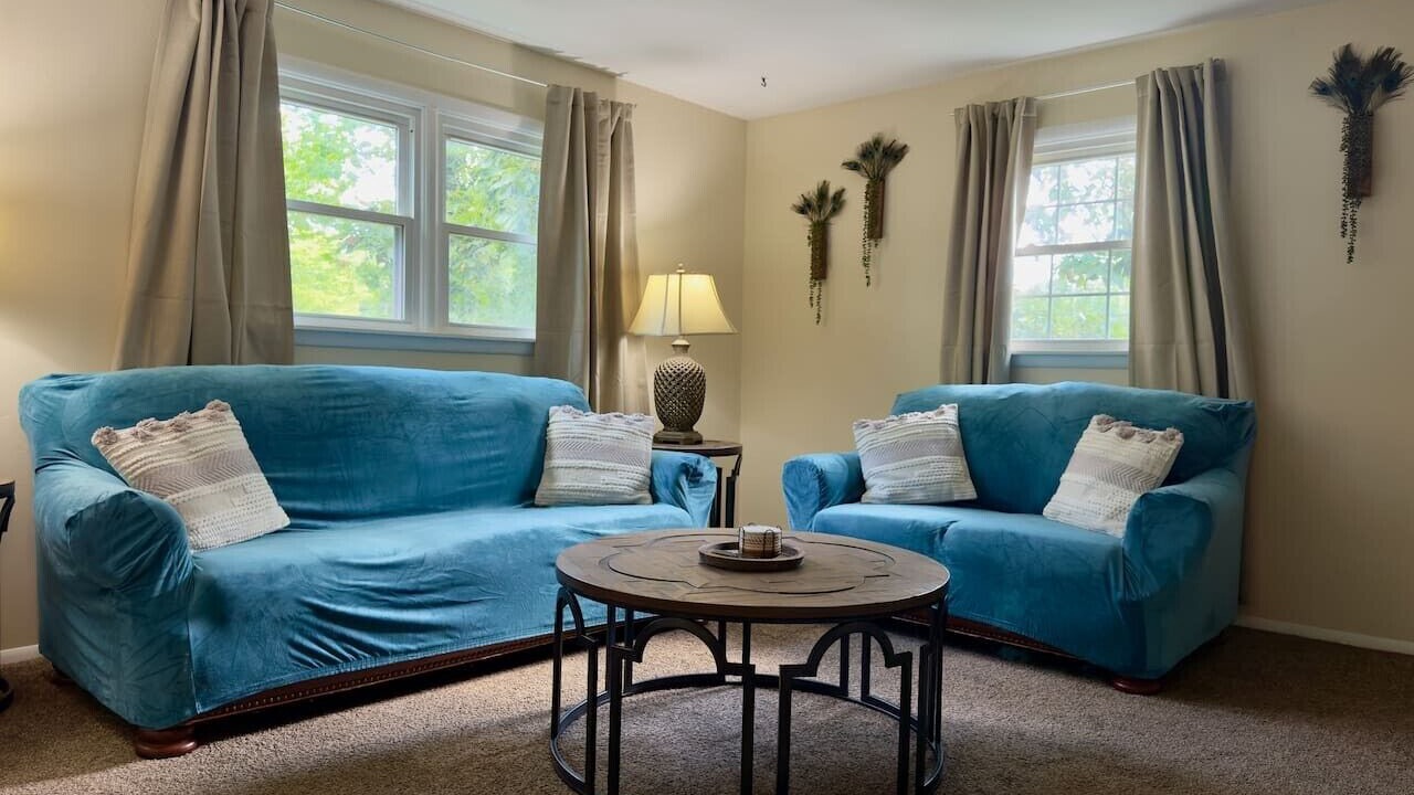 Photo of Livingroom in Avon