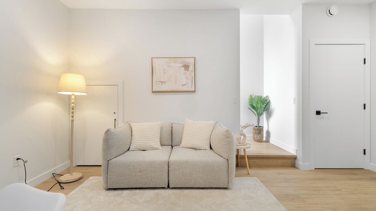 Photo of Livingroom in Shaganappi