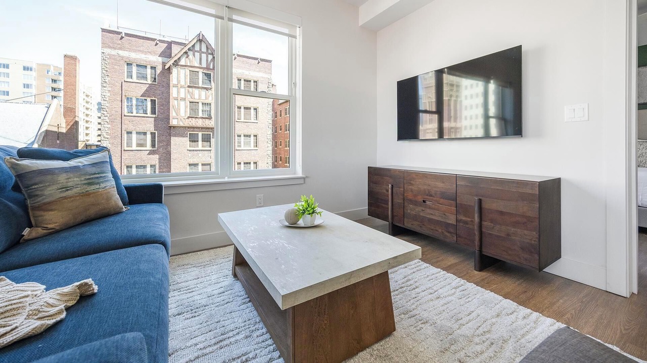 Photo of Livingroom in Uptown
