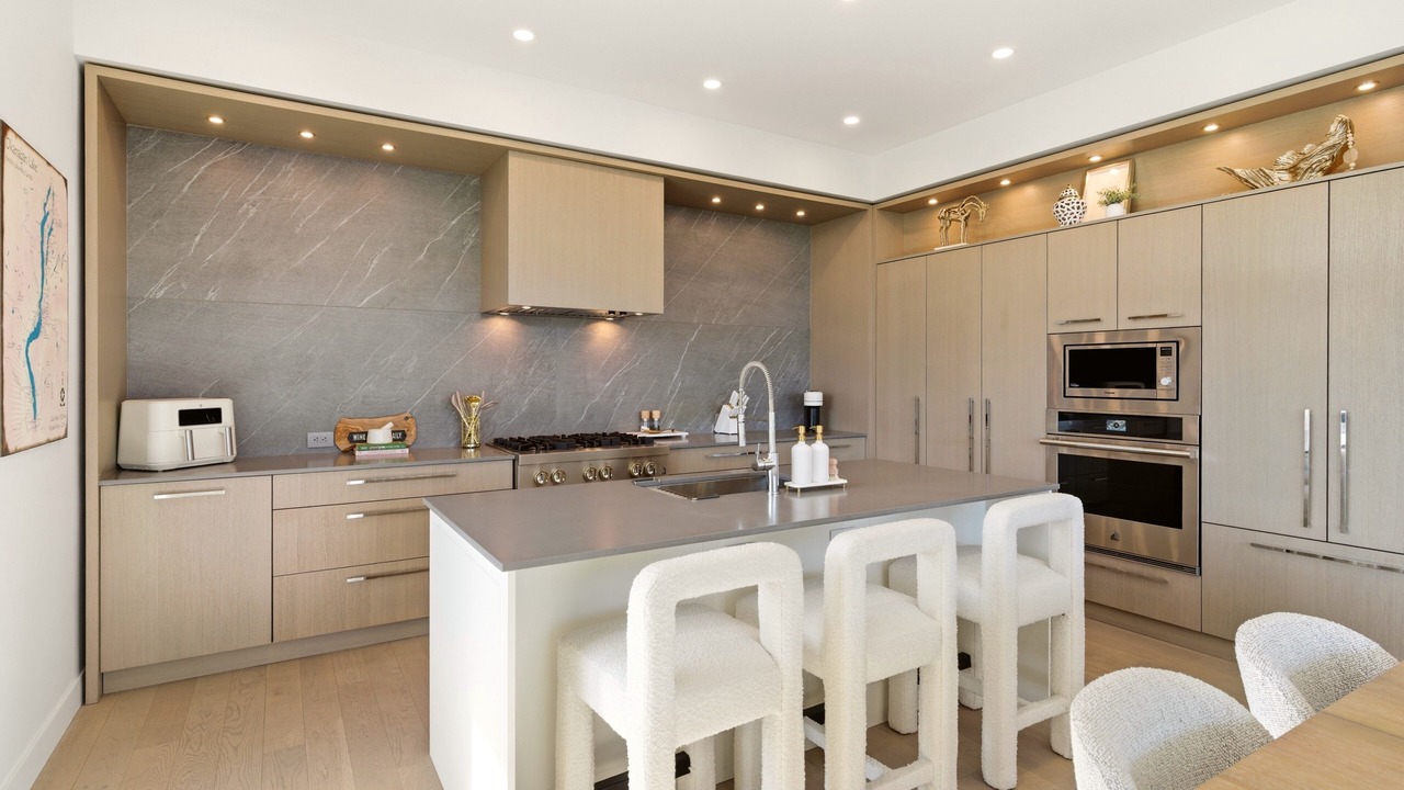 Photo of Kitchen in South Pandosy